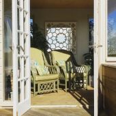 Relaxing garden room